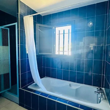 Domitia - Jacuzzi Prive - 8 Pers ヴィラ *